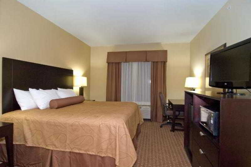 Best Western Bastrop Pines Inn Esterno foto