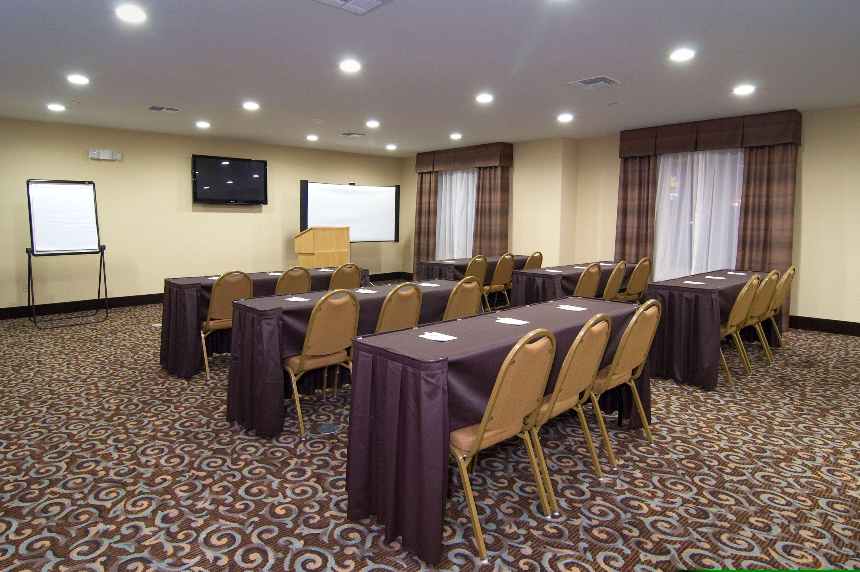 Best Western Bastrop Pines Inn Affari foto
