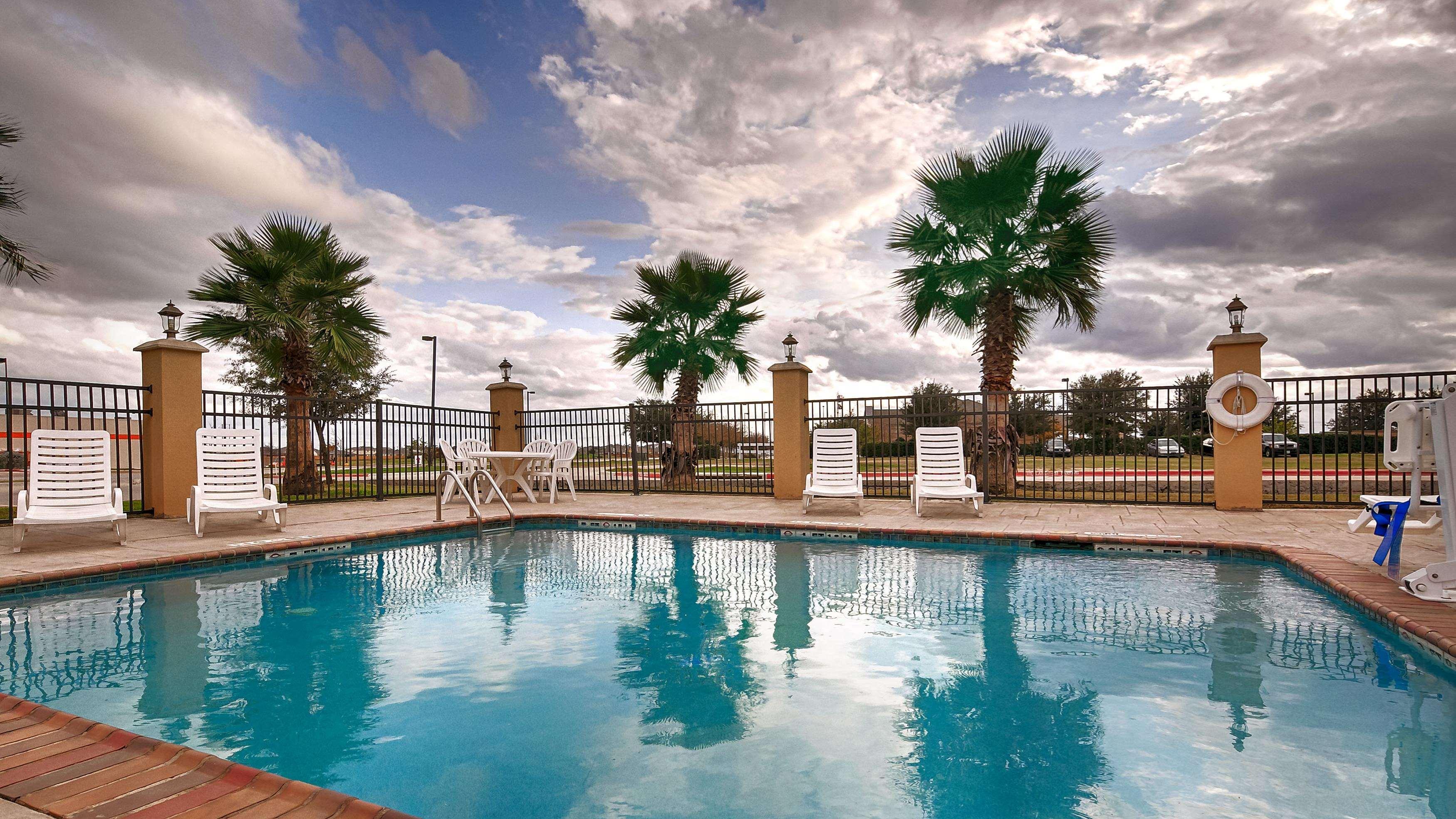 Best Western Bastrop Pines Inn Esterno foto