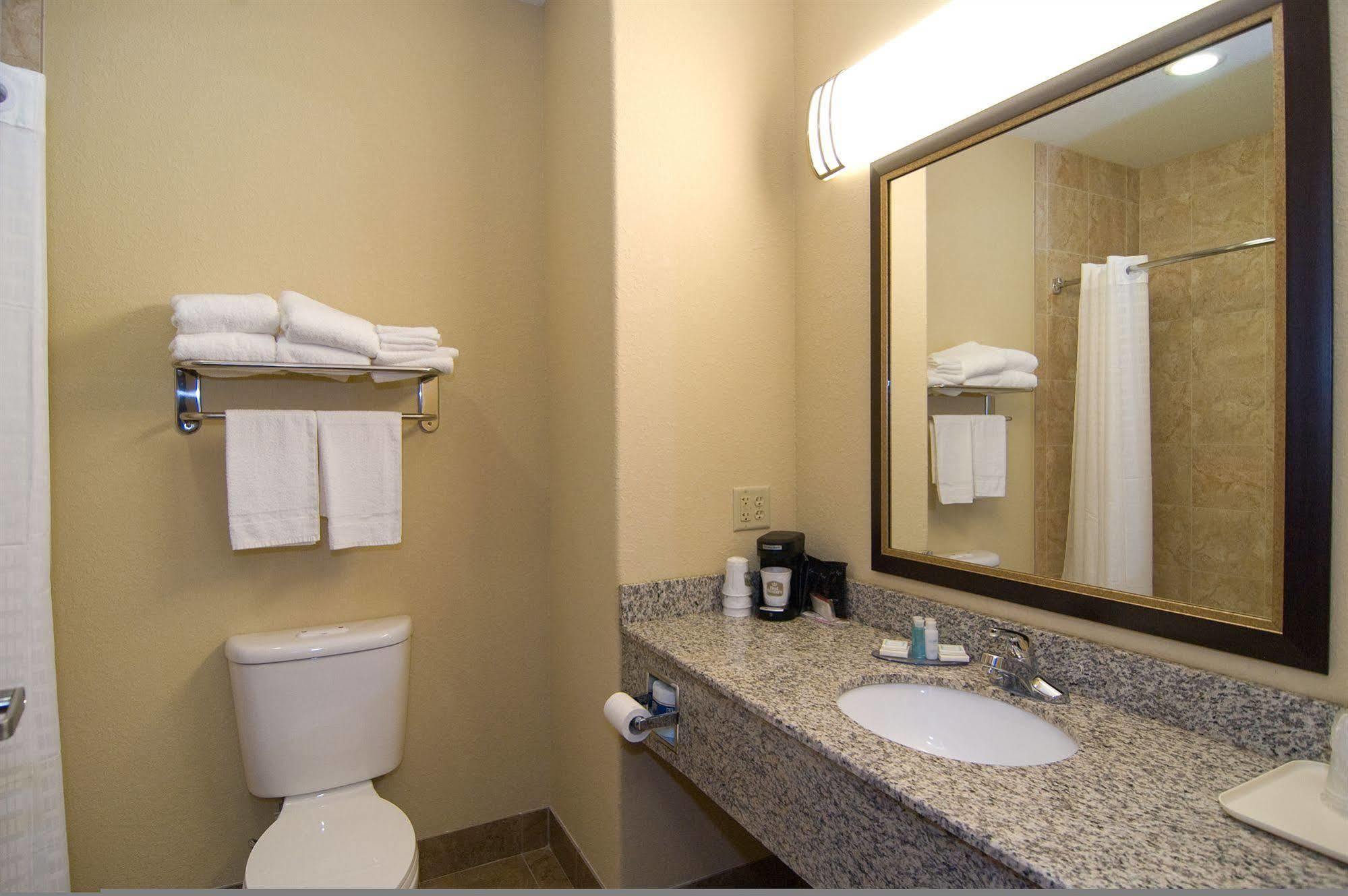 Best Western Bastrop Pines Inn Esterno foto